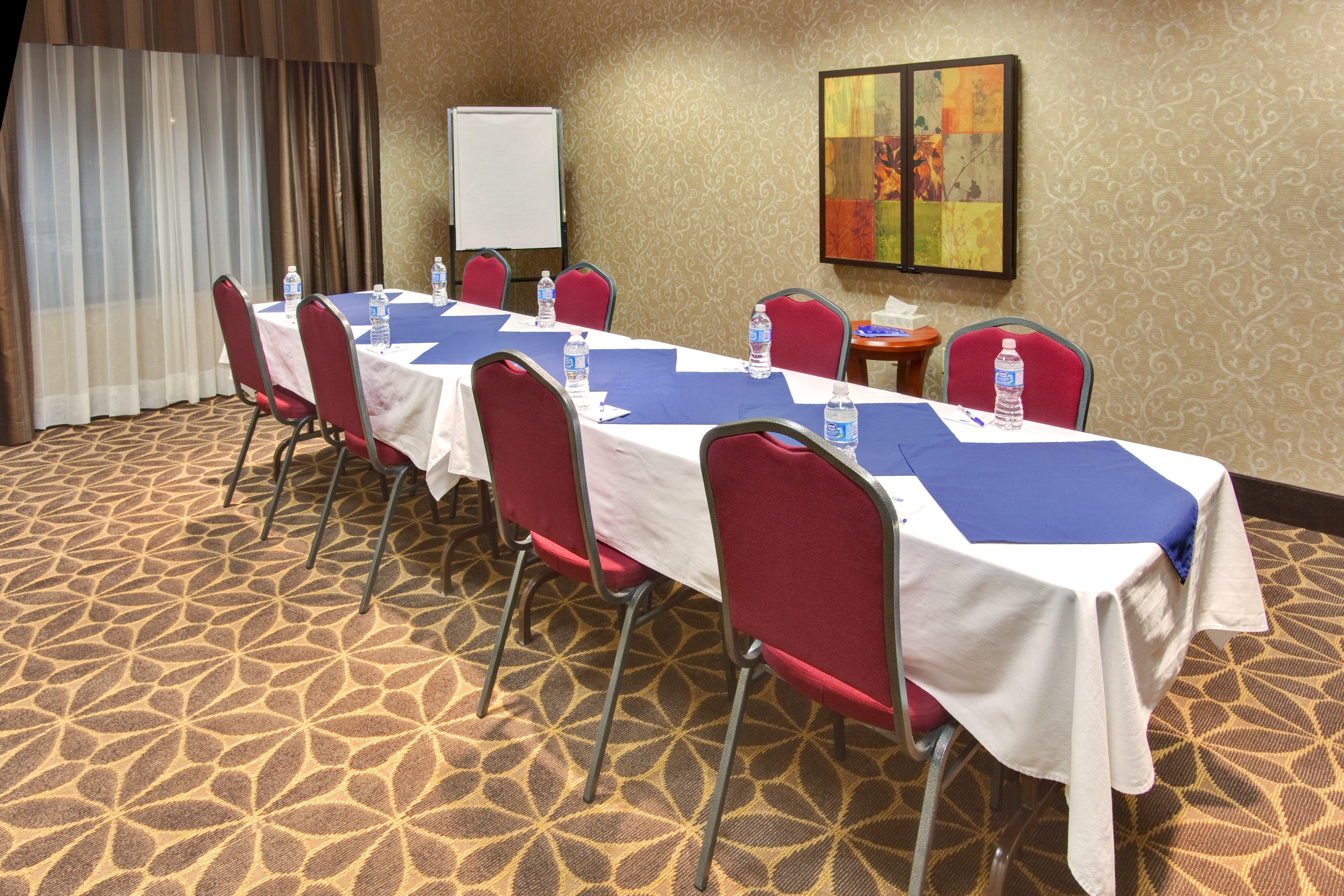Holiday Inn Express Hotel & Suites Brockville By Ihg Ngoại thất bức ảnh