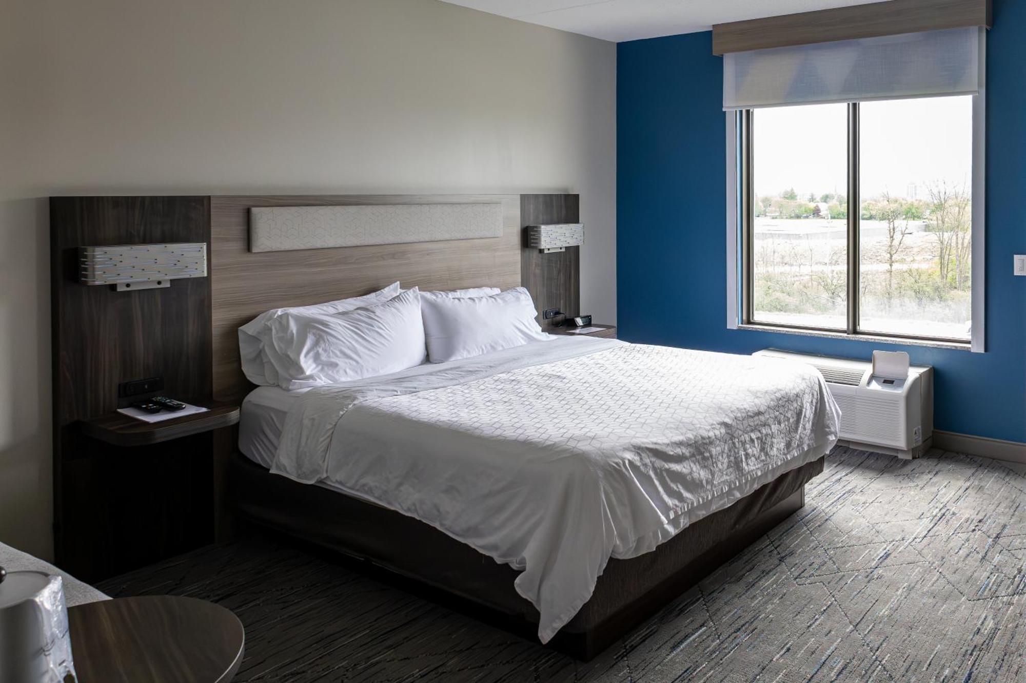 Holiday Inn Express Hotel & Suites Brockville By Ihg Ngoại thất bức ảnh