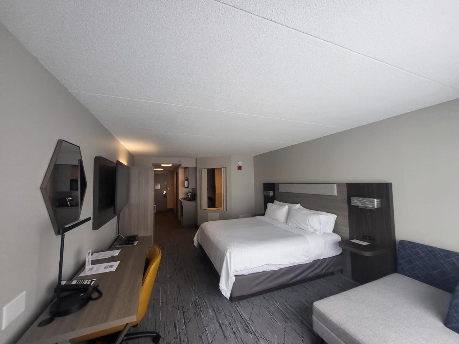 Holiday Inn Express Hotel & Suites Brockville By Ihg Ngoại thất bức ảnh