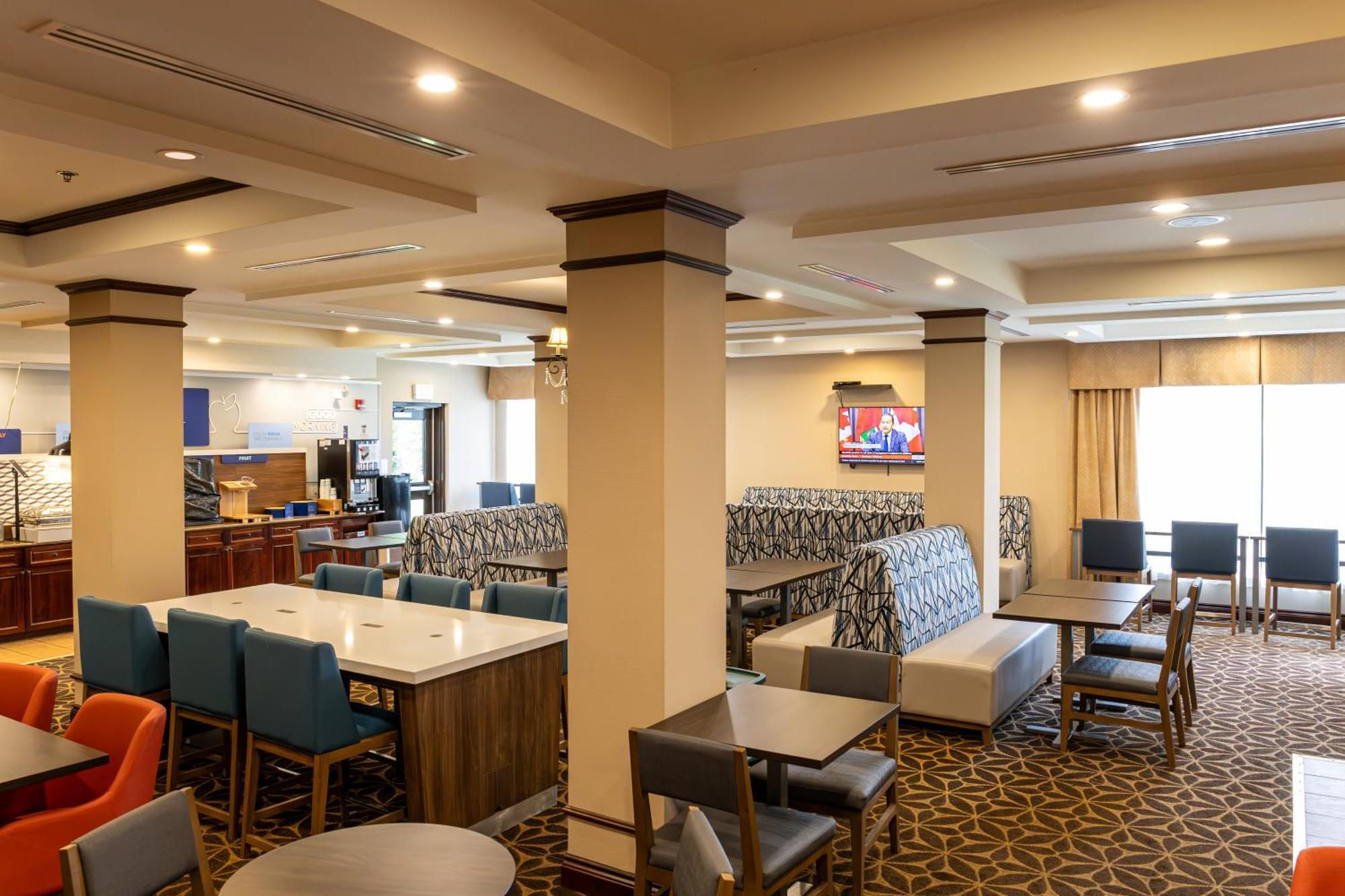 Holiday Inn Express Hotel & Suites Brockville By Ihg Ngoại thất bức ảnh