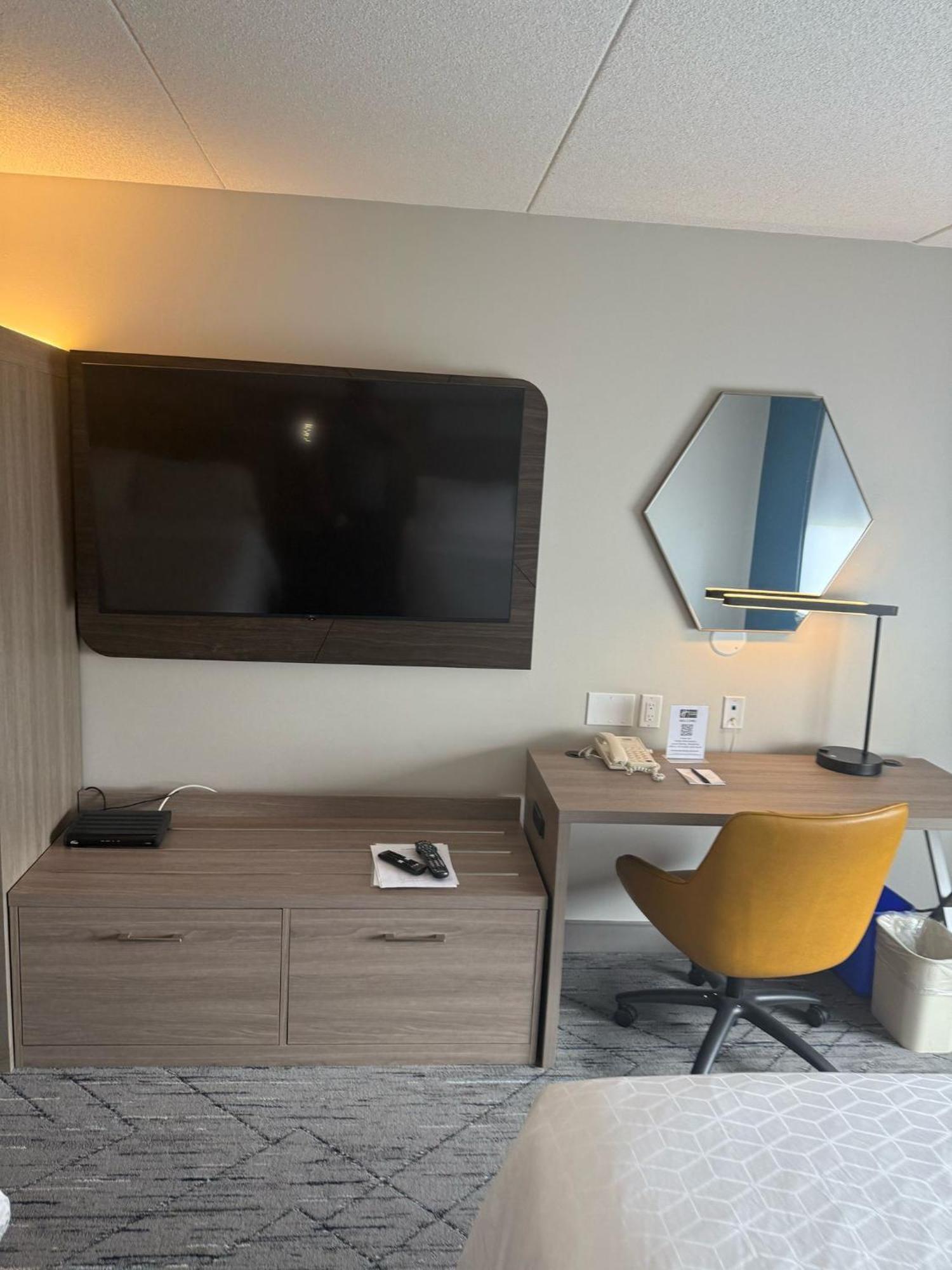 Holiday Inn Express Hotel & Suites Brockville By Ihg Ngoại thất bức ảnh