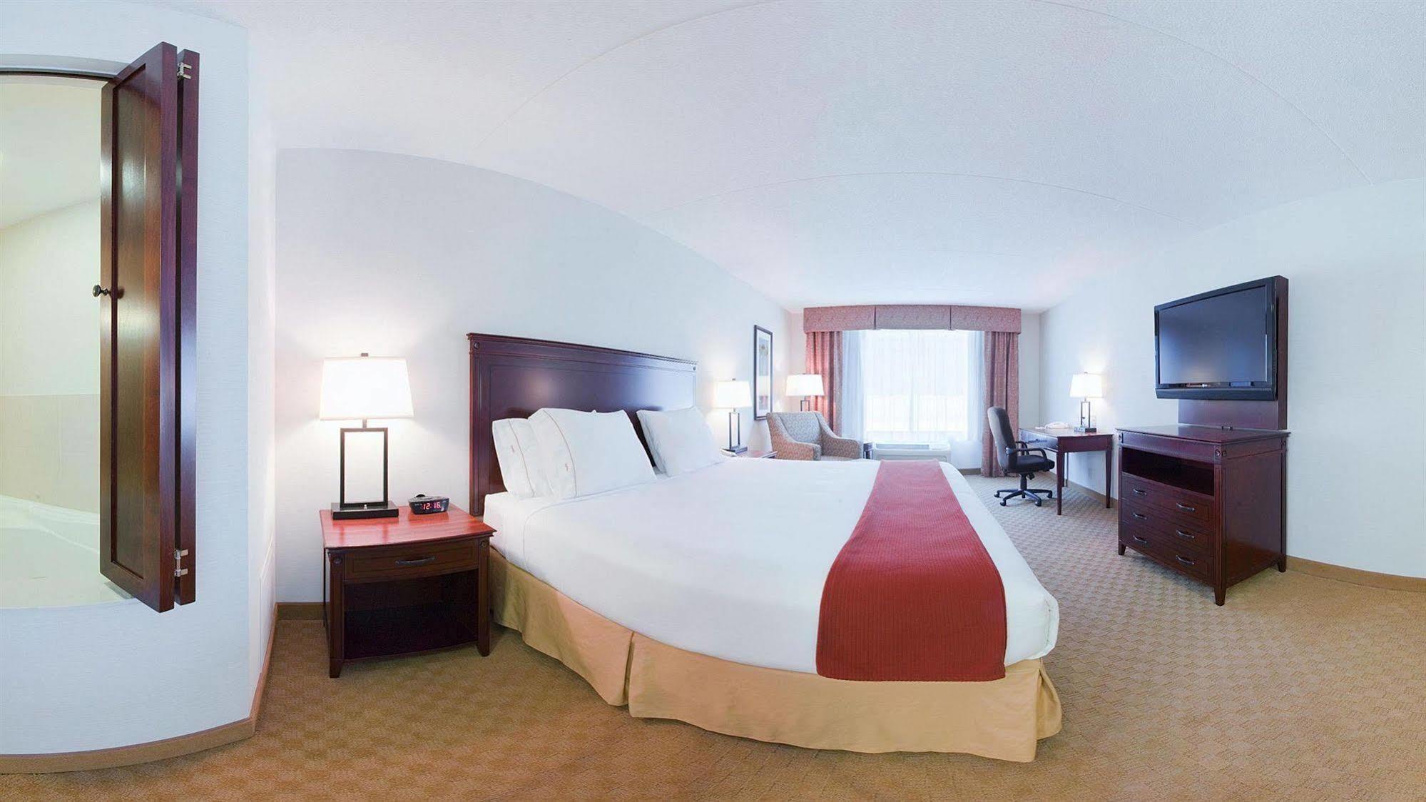Holiday Inn Express Hotel & Suites Brockville By Ihg Ngoại thất bức ảnh